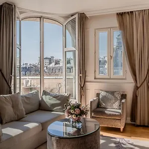 La Clef Louvre By The Crest Collection Hotel Paris